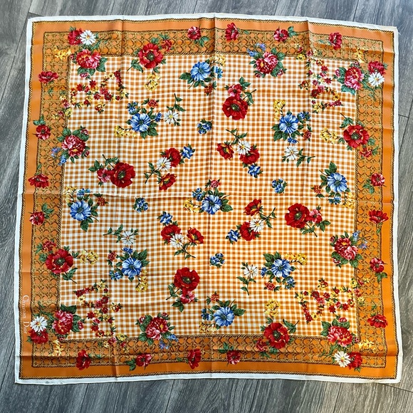 FREE Dior silk scarf with $600 bundle or buy it runway item used 2xs on hat - Picture 2 of 6